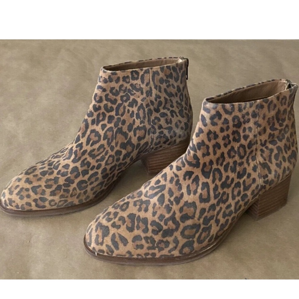 Seychelles Chaparral 100% leather leopard ankle boots w zip & 2.5” heel SZ 9